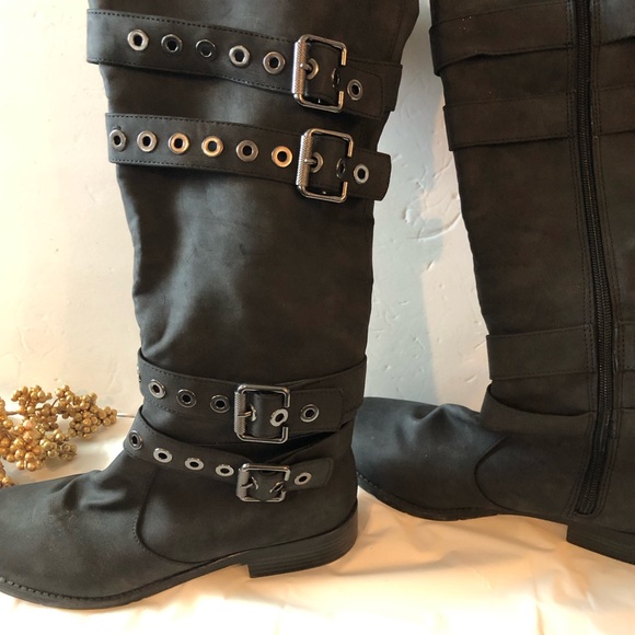 Women's Black Buckle Boots - Picture 2 of 11